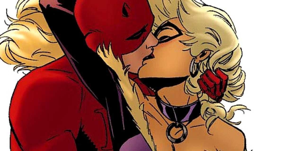 Daredevil kissing Black Cat