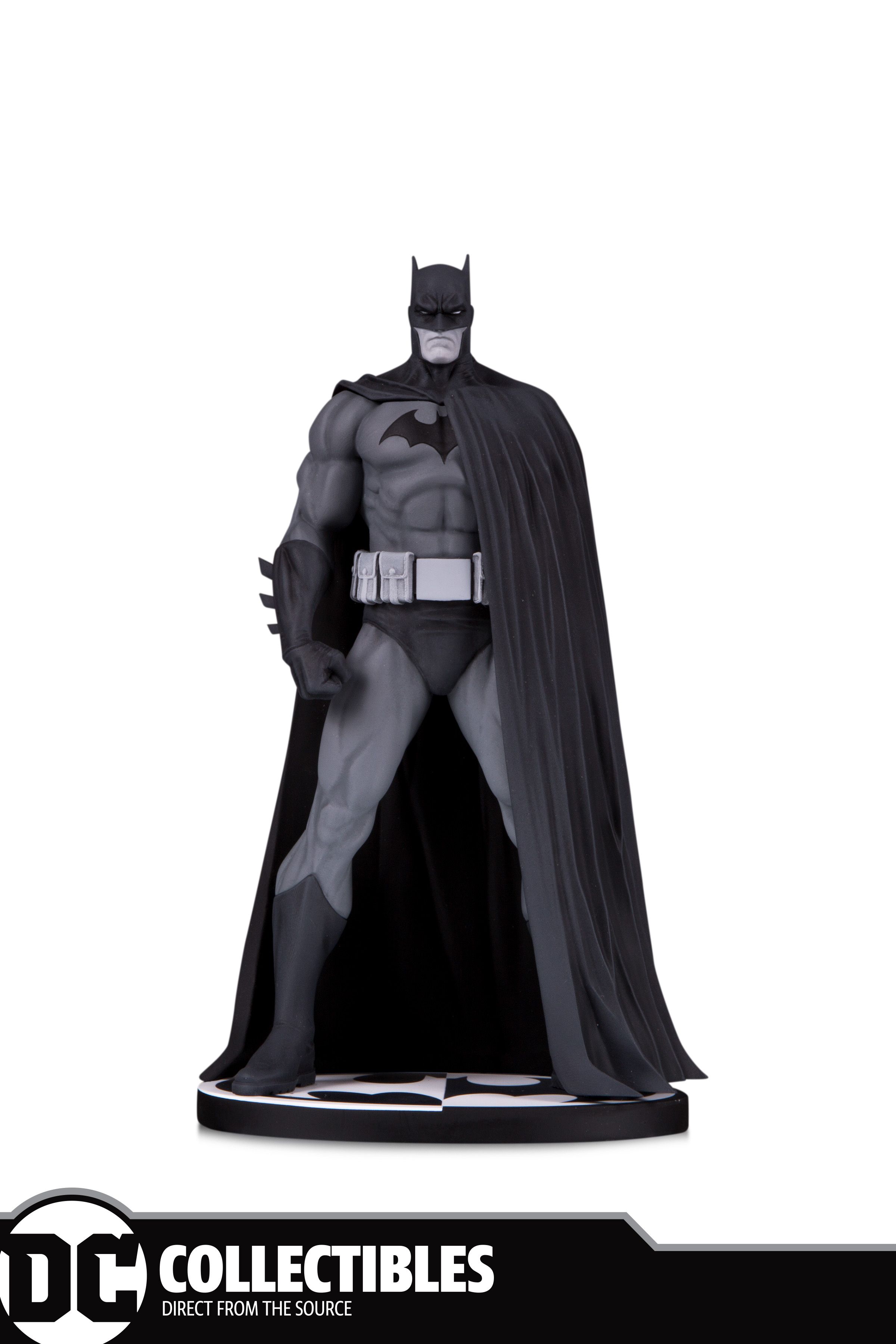 Review and photos of Batman Black & White New 52 statue by DCD