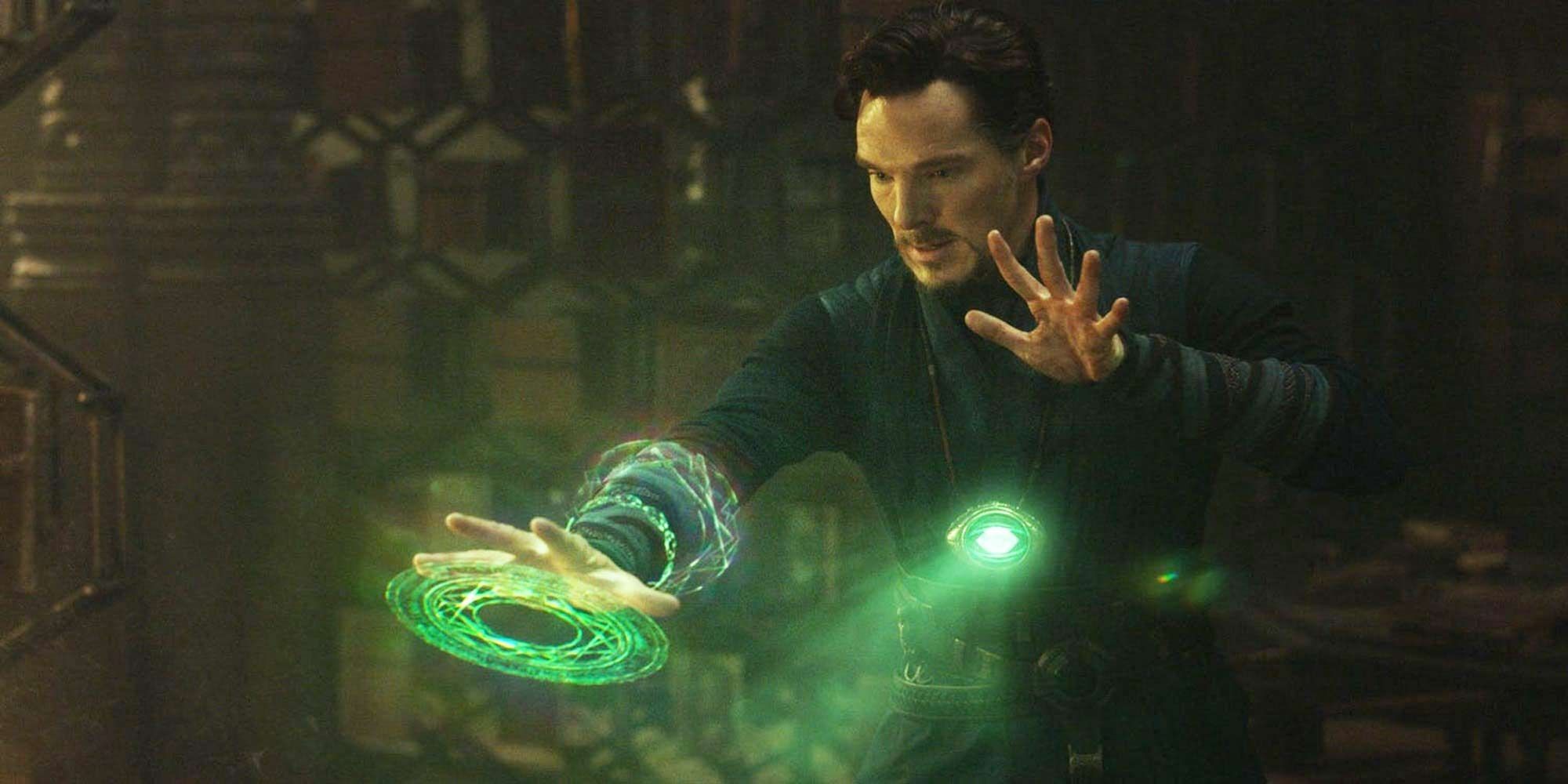 Dr. Strange wielding the Eye of Agamotto to manipulate time with the Time Stone within