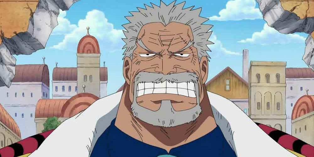 Garp rompendo uma parede em Water 7 em One Piece.