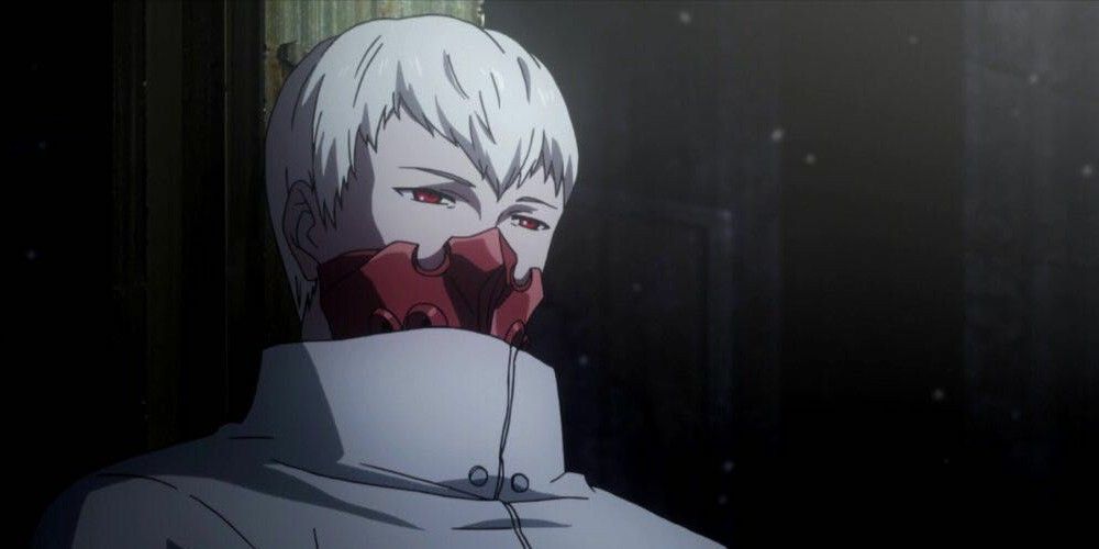 Tatara stands silently in Tokyo Ghoul.