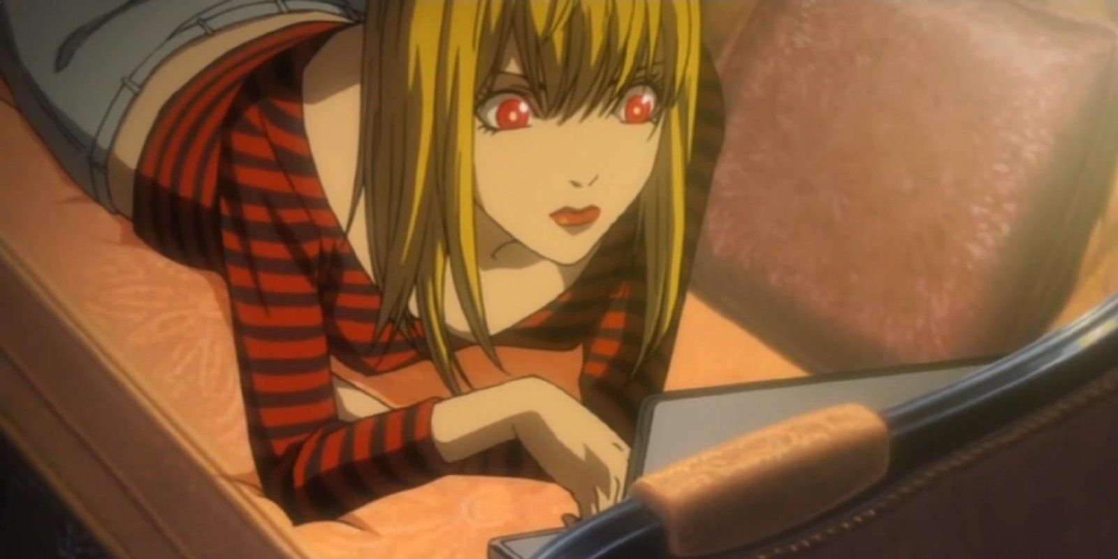 Misa Amane Uses The Shinigami Eyes To Kill People In Death Note