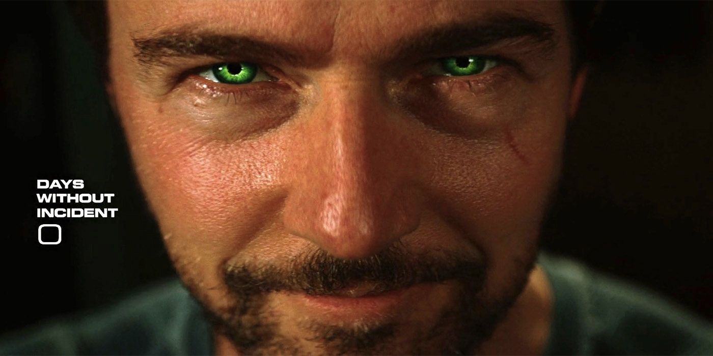 Bruce Banner smiles with green eyes in The Incredible Hulk