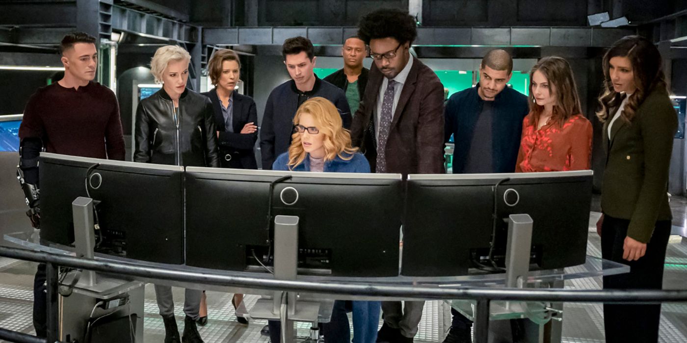 Arrow Series Finale Photos Reveal Return of Felicity, Moira, Mia & More