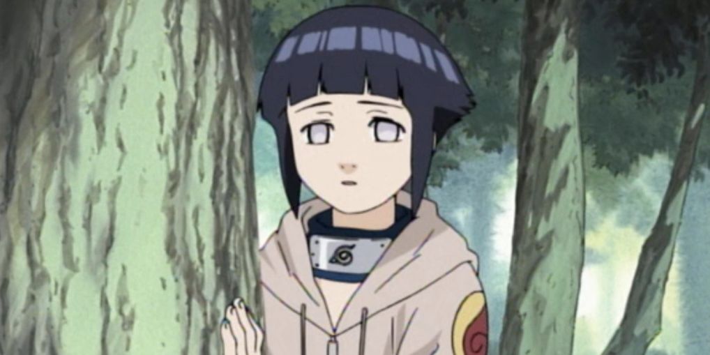 Hinata Hyuga watches Naruto.
