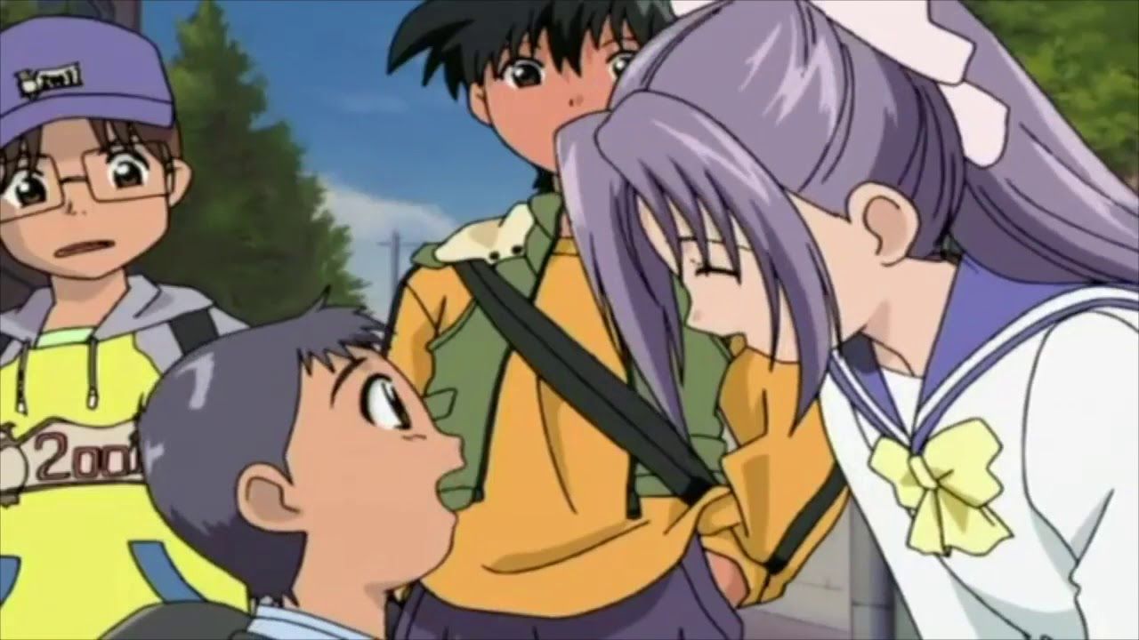 Momoko talking to Keiichirou while Leo and Hajime look on from the background.