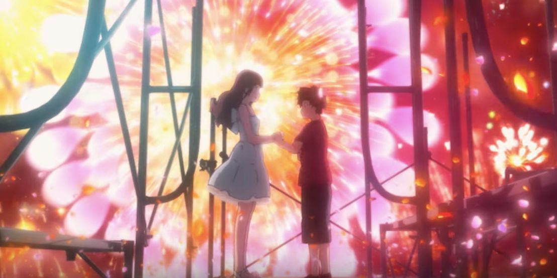 Les amants se retrouvent dans l'apogée de l'anime Fireworks de Shaft.