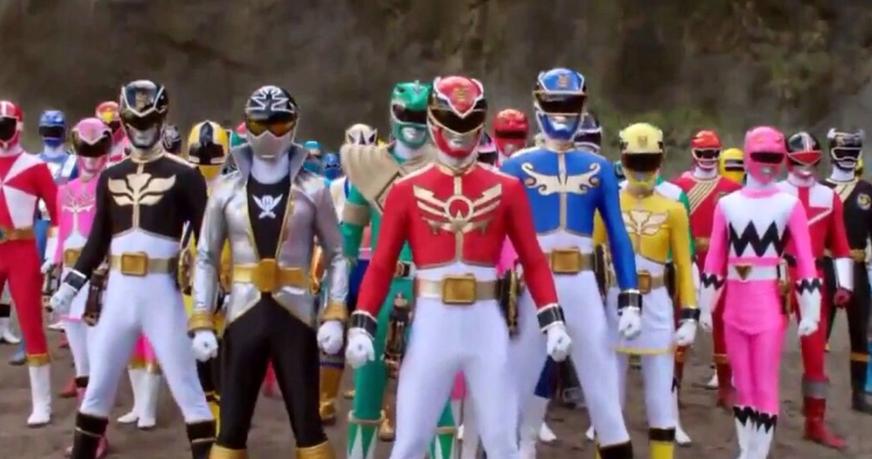 Top 10 Power Rangers Outfits 