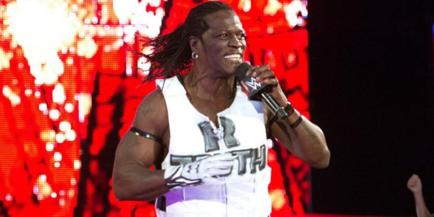WWE Only Has One Wrestler Who Can Proudly Thrive as a Jobber