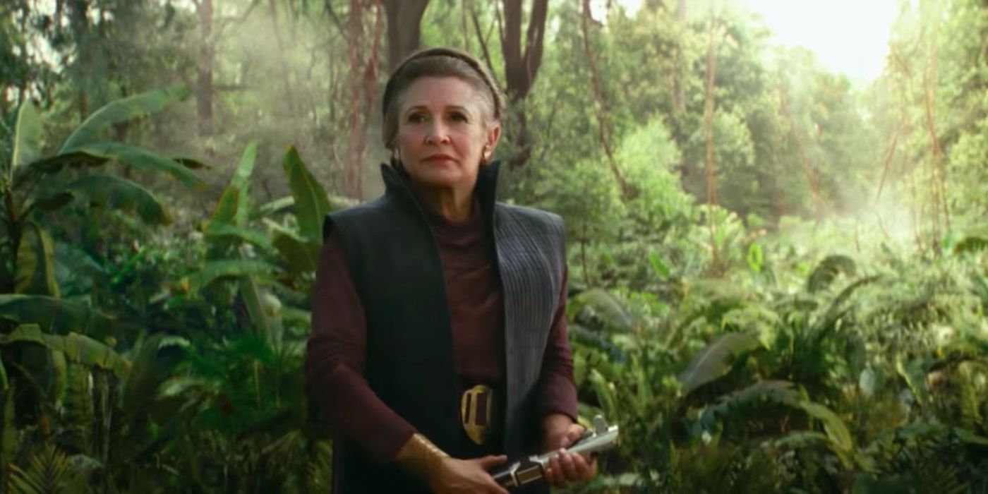 General Leia holds a lightsaber in Star Wars: The Rise of Skywalker.