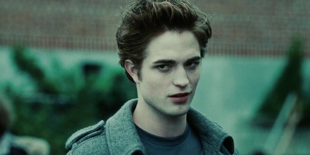 Robert Pattison as Edward Cullen in Twilight