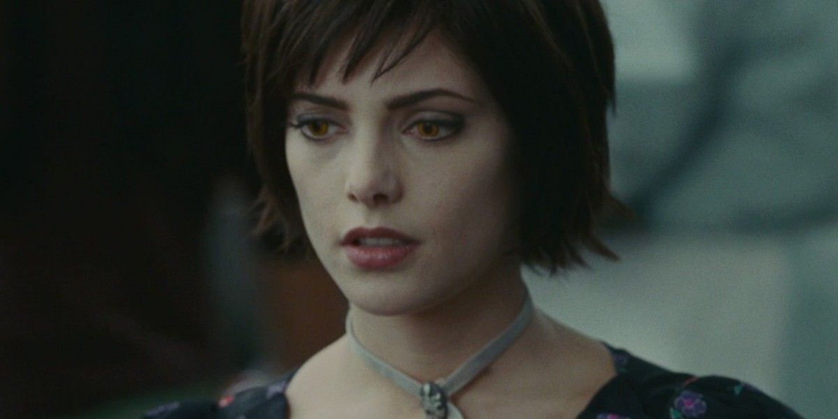 Alice Cullen tem uma visão em Crepúsculo.