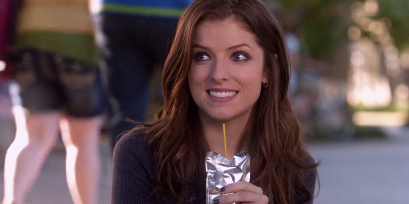 Anna Kendrick Holding Juice Pouch