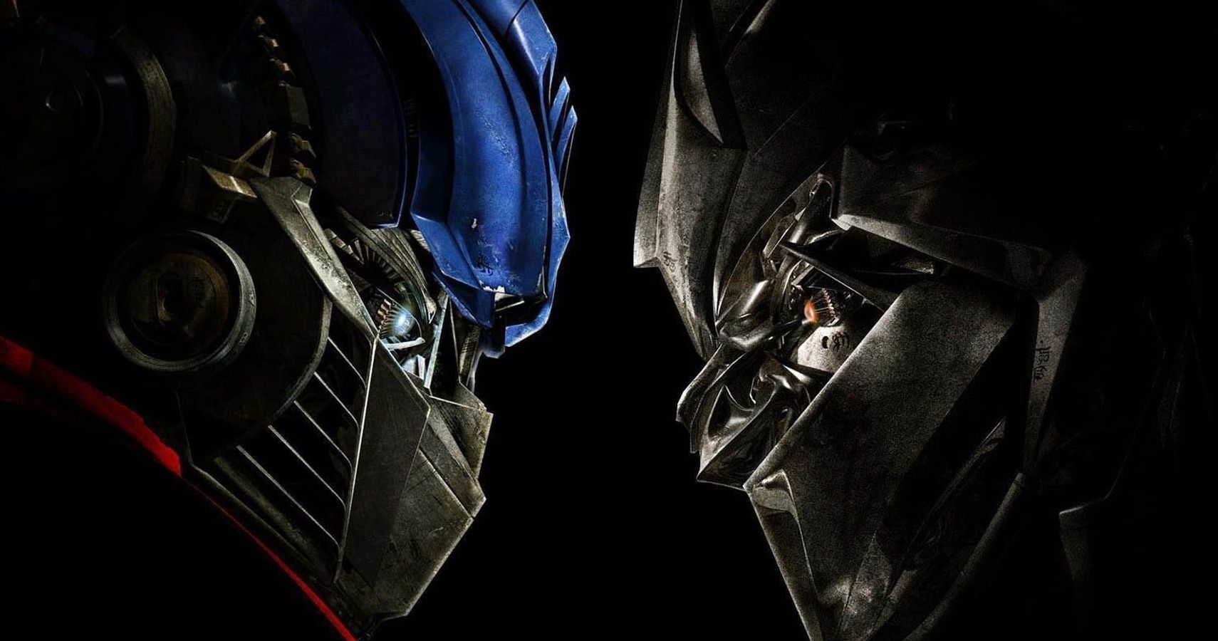 Optimus Prime and Megatron Face Off