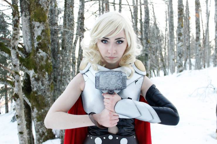 Thor Genderbent Cosplay 3