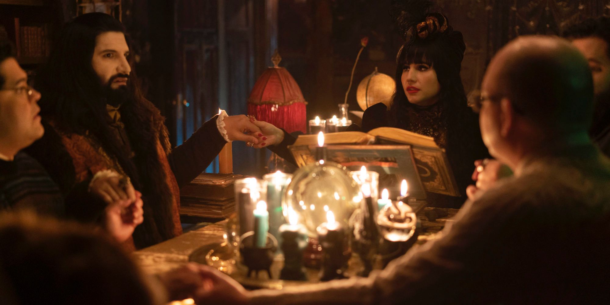 What We Do in the Shadows seance