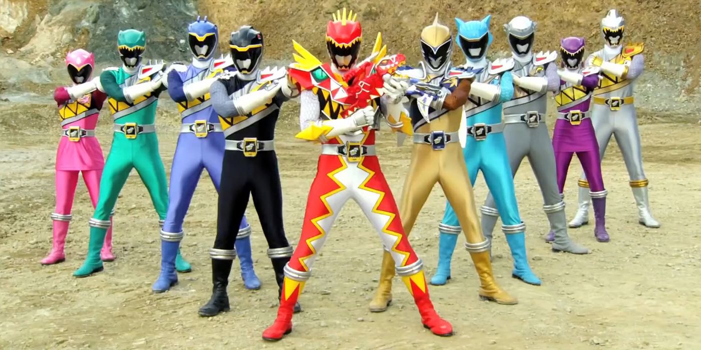 Zyuden Sentai Kyoryuger (Power Rangers Dino Charge) team pose