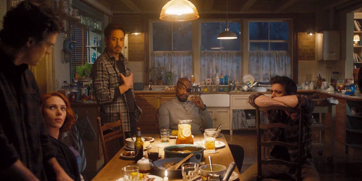 MCU 10 Times Hawkeye Outshined The Rest Of The Avengers (That Prove He