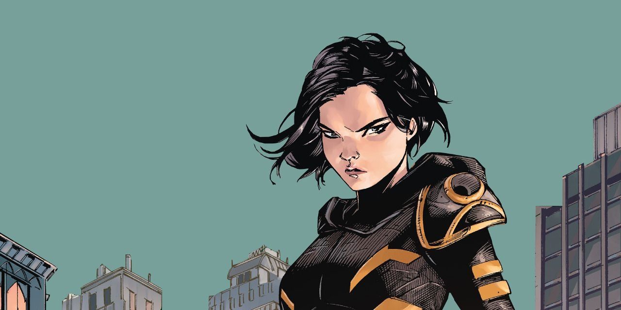 Cassandra Cain in black and gold armor in DC Comics