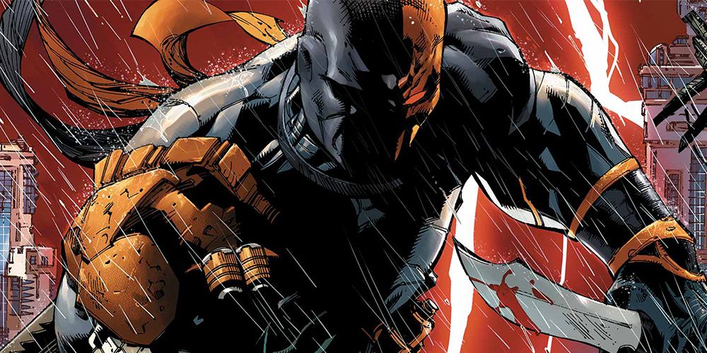 Deathstroke crouching with a dagger