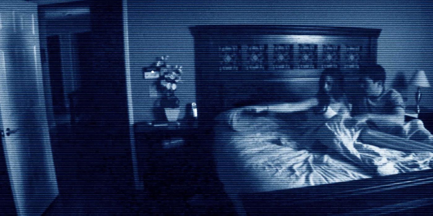 Katie and Micah notice ghost in Paranormal Activity 1 Movie