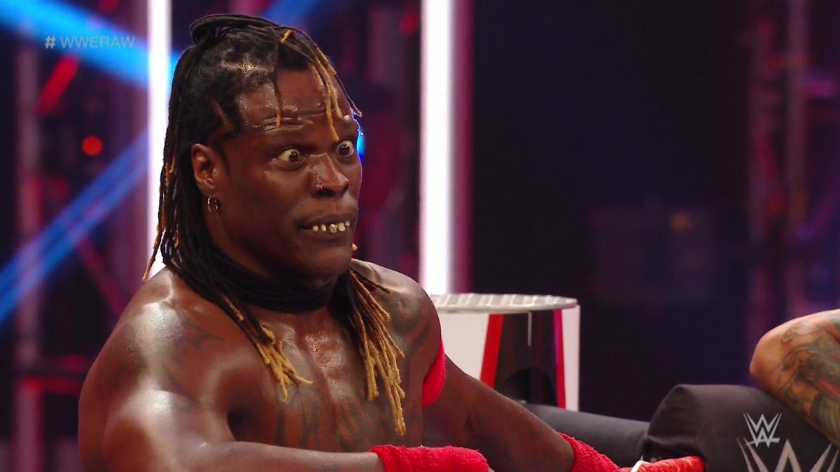 WWE Resurrects a WEIRD Gimmick From a Decade Ago - And It's a VERY Bad Idea