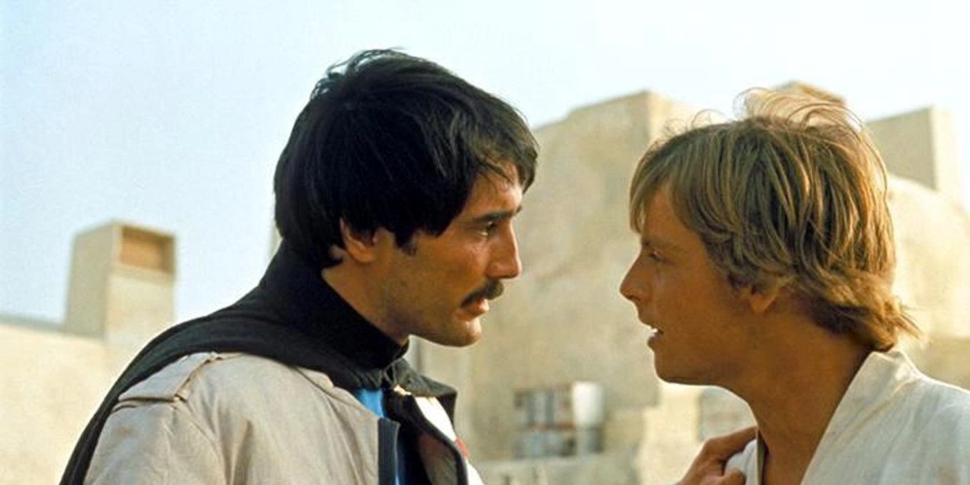 Luke Skywalker and Biggs in Star Wars: A New Hope