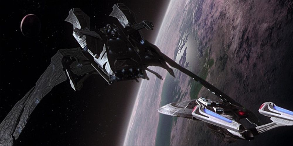 Scimitar faces Enterprise-E from Star Trek: Nemesis