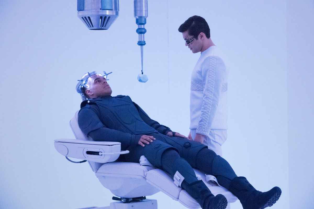 The 100: Clarke’s Greatest Secret Is Exposed by Her Oldest Friend