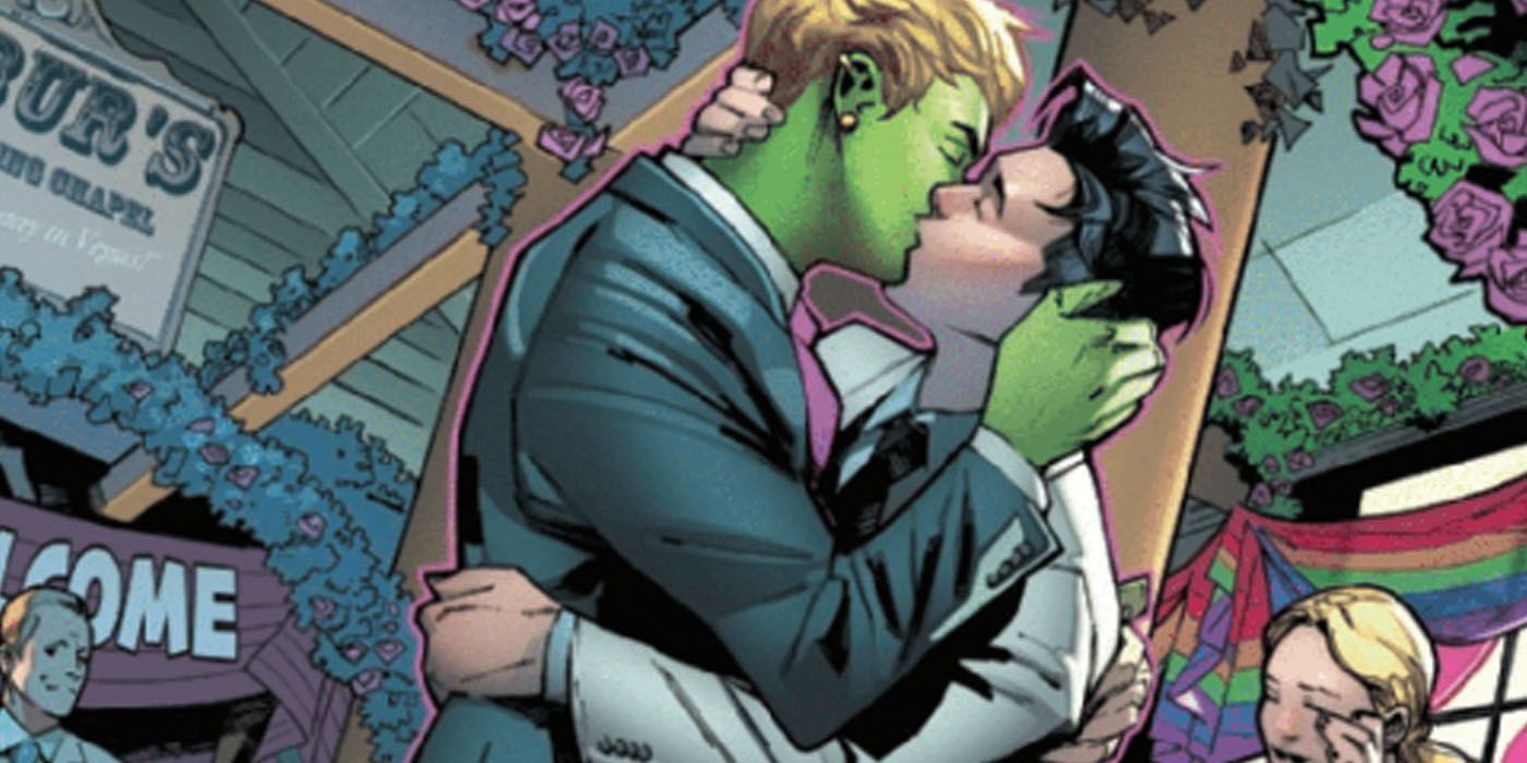Wiccan and Hulking kiss while embracing.