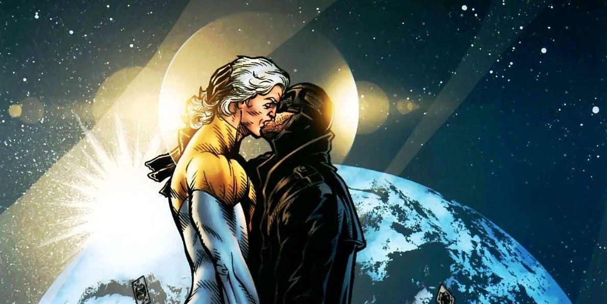 Apollo And Midnighter KIss