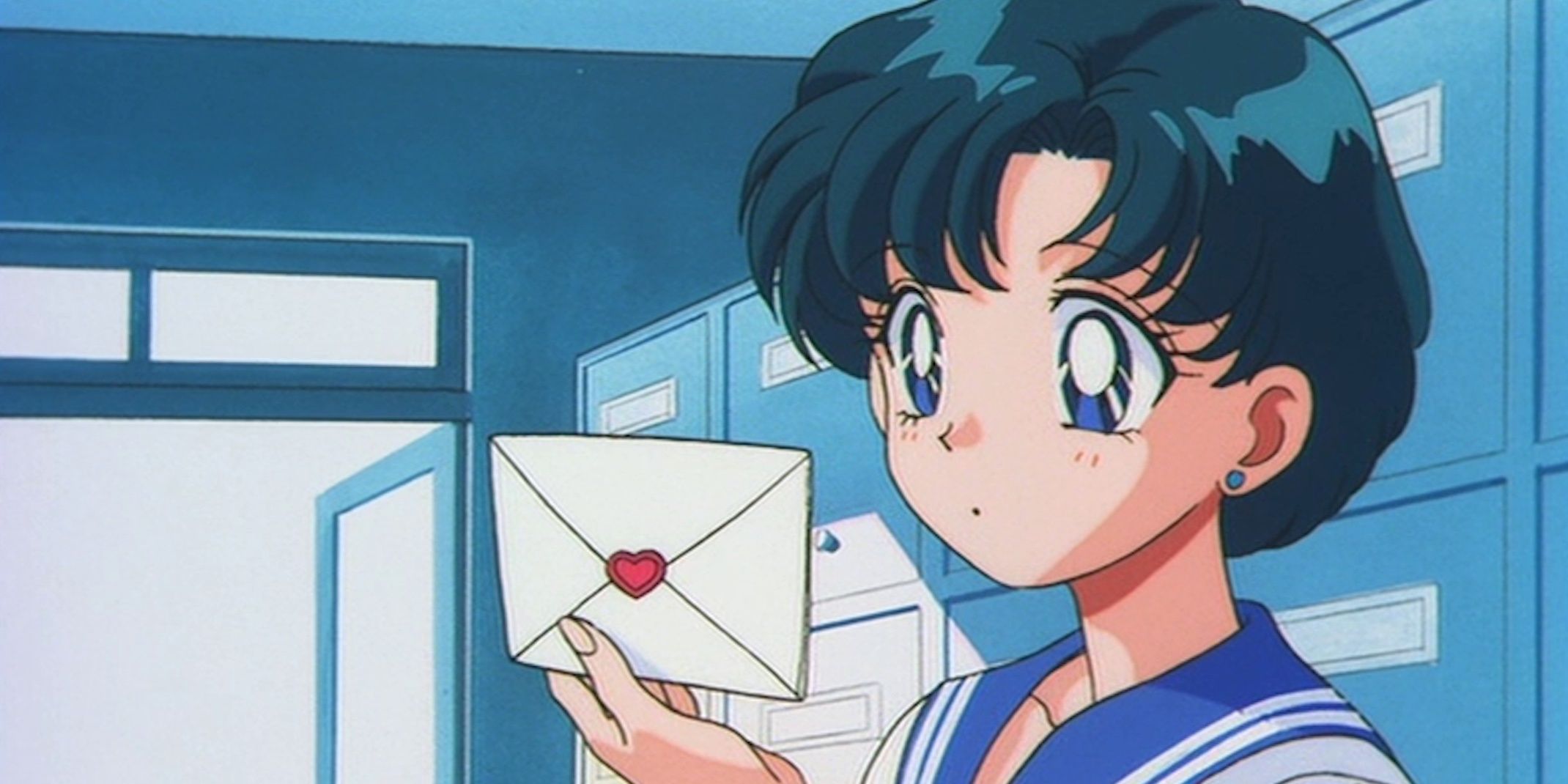 Ami holding love letter