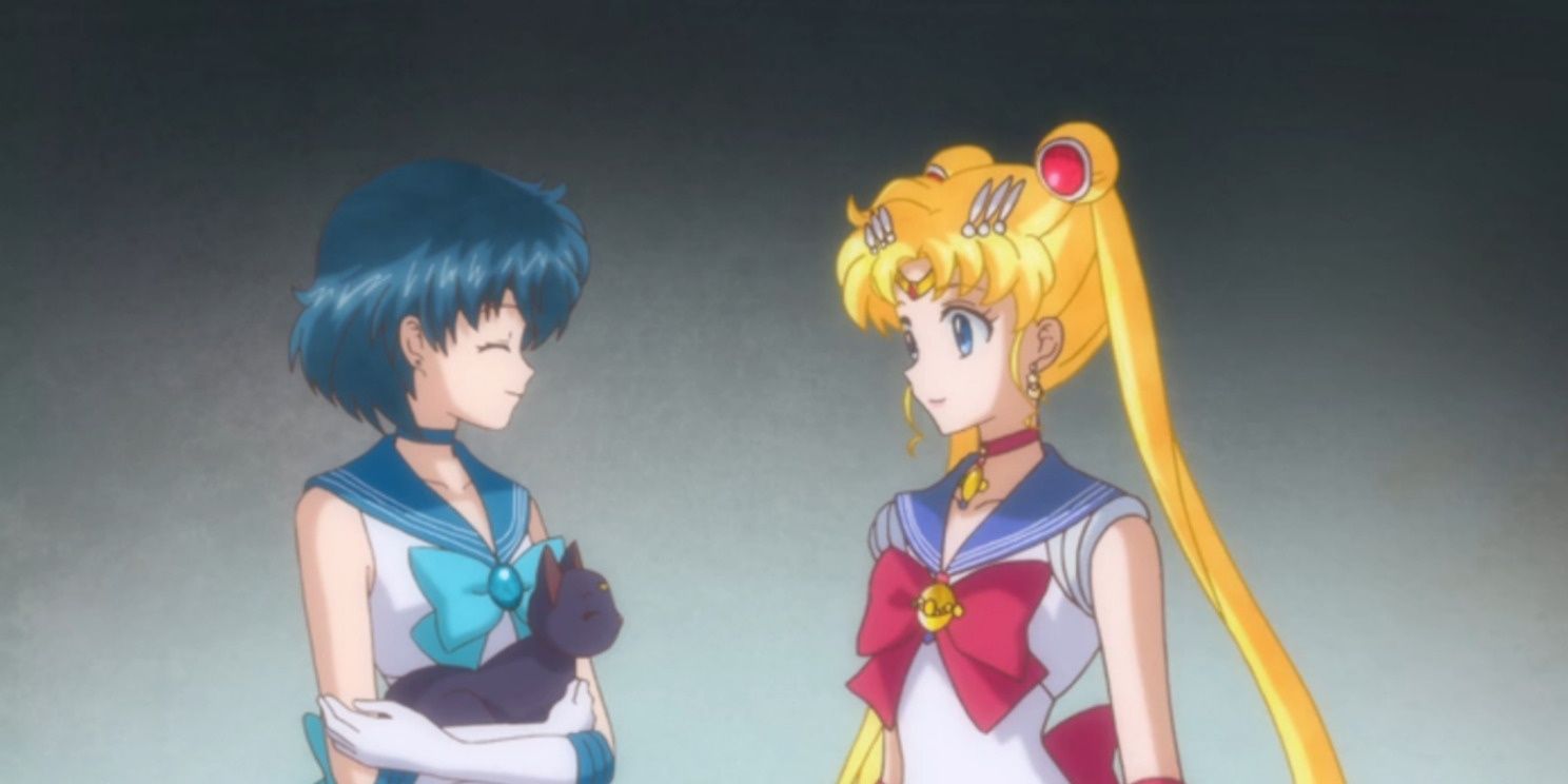 Mercury standing with Usagi and Luna