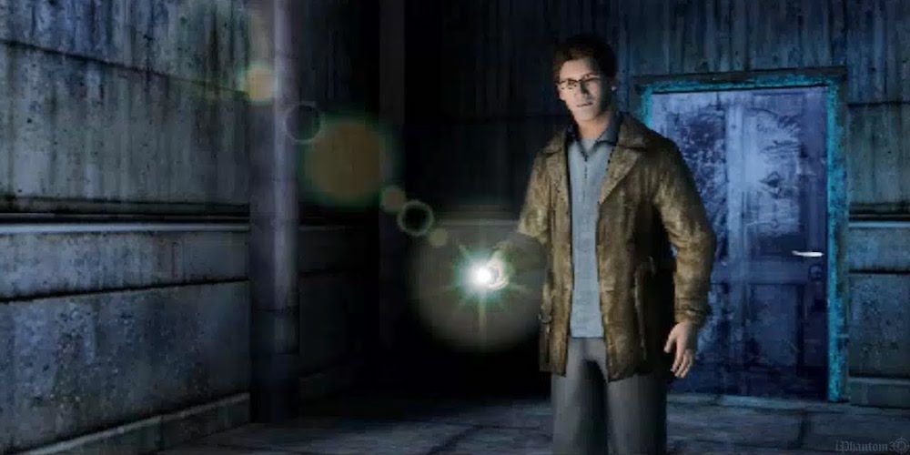 Harry Mason shining his flashlight in Silent Hill: Shattered Memories game
