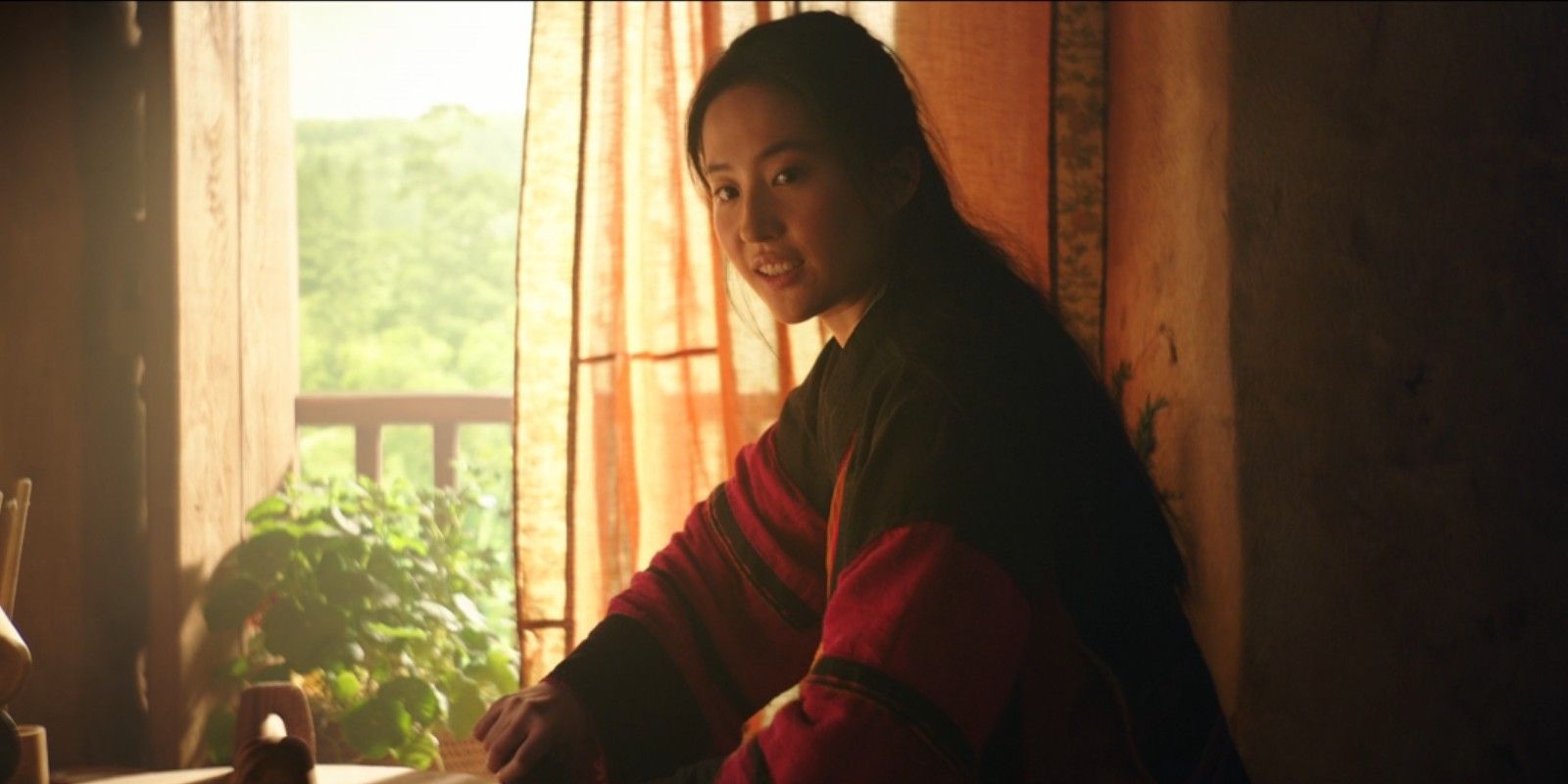 Yifei Liu as Mulan
