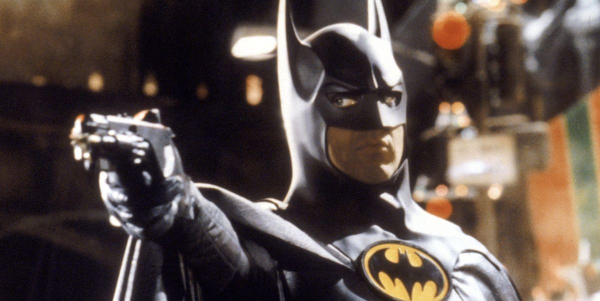 image of Michael Keaton holding a gun in Batman Returns