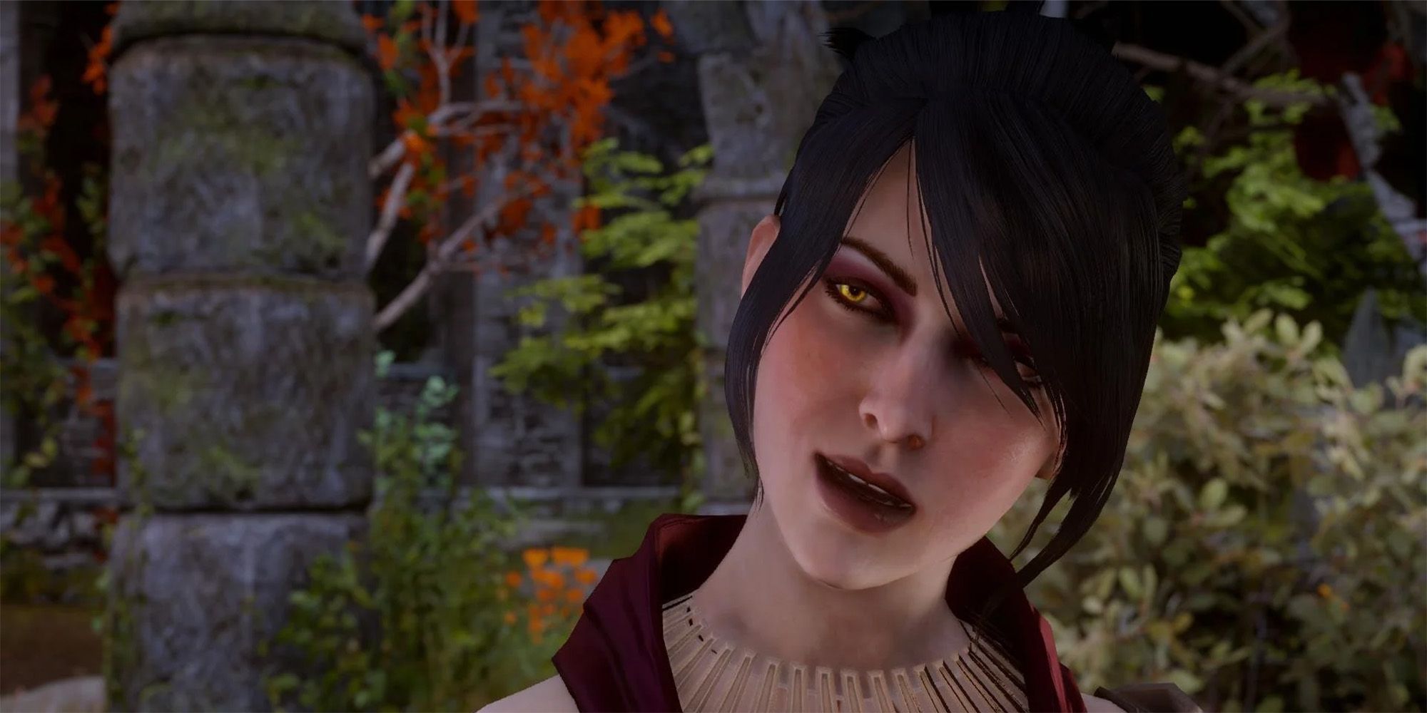 Cosplayer Perfectly Captures the Dark Mystique of Dragon Age's Morrigan