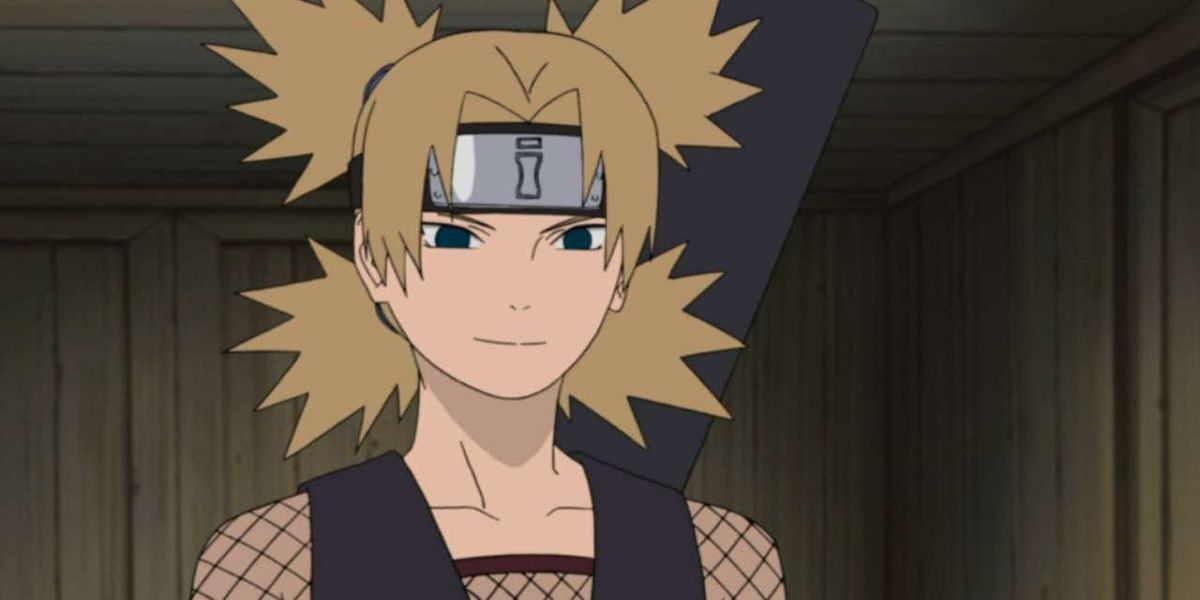 Temari smiling confidently in Naruto.