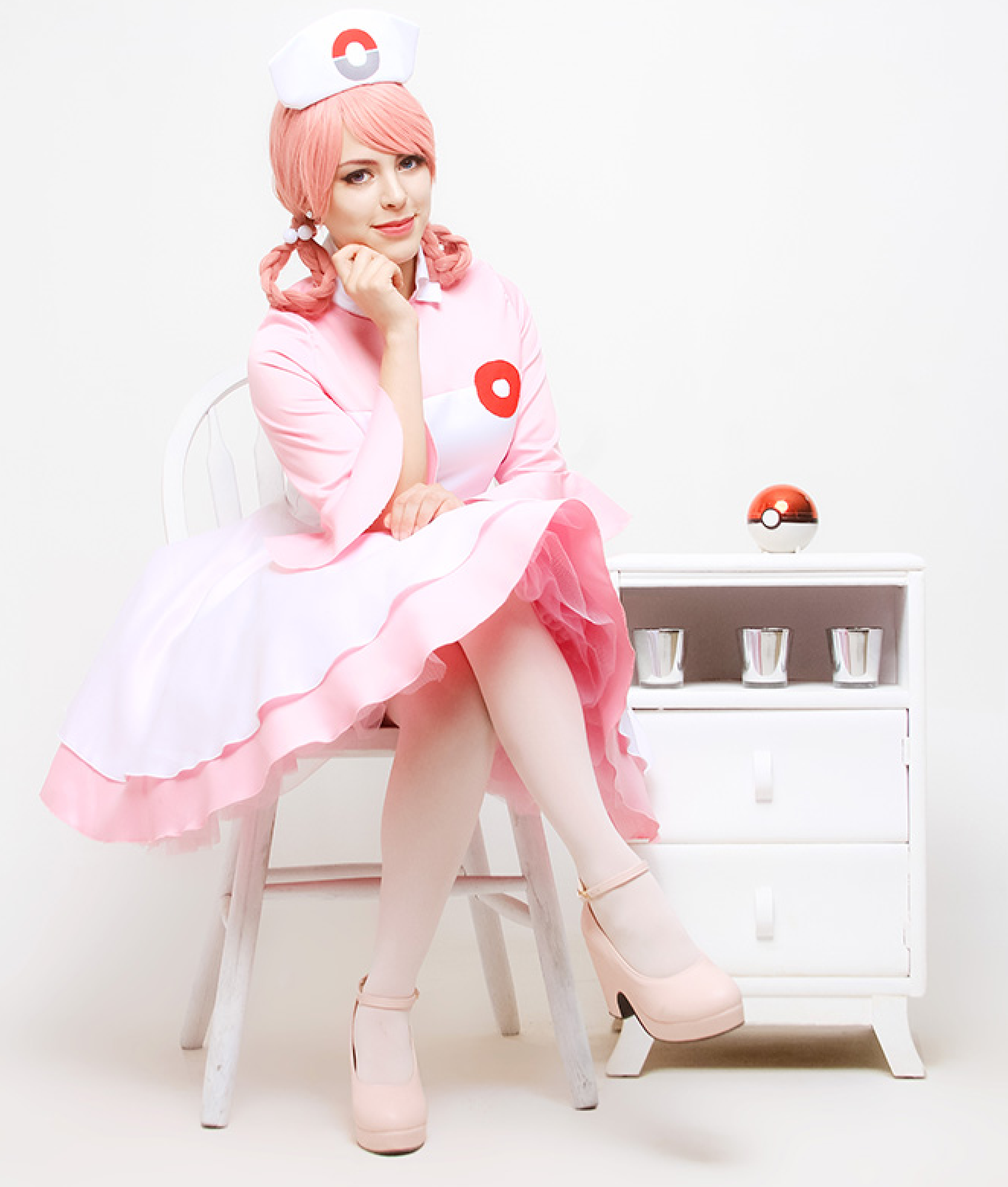 Pokémon: 10 Nurse Joy Cosplays Fitting For Any Pokémon Center