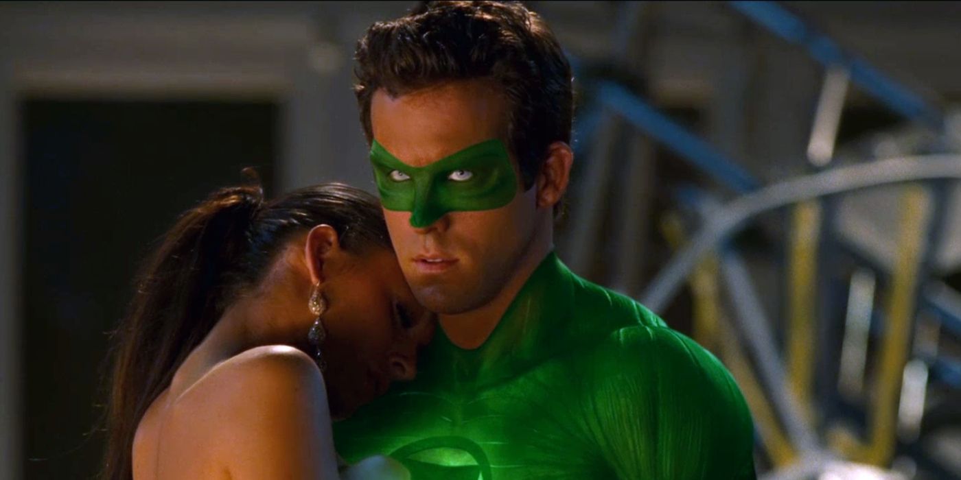 Green Lantern 2011 - Hal Saving Carol Ferris