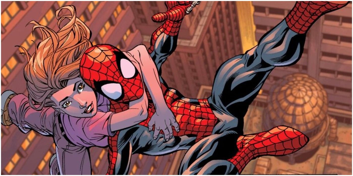 Ultimate Spider-Man, Kitty Pryde hangs onto Spider-Man's shoulders