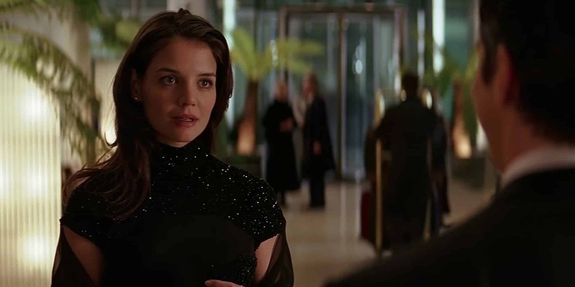 The Dark Knight: Why Maggie Gyllenhaal Replaced Katie Holmes as Rachel  Dawes in the Batman Film