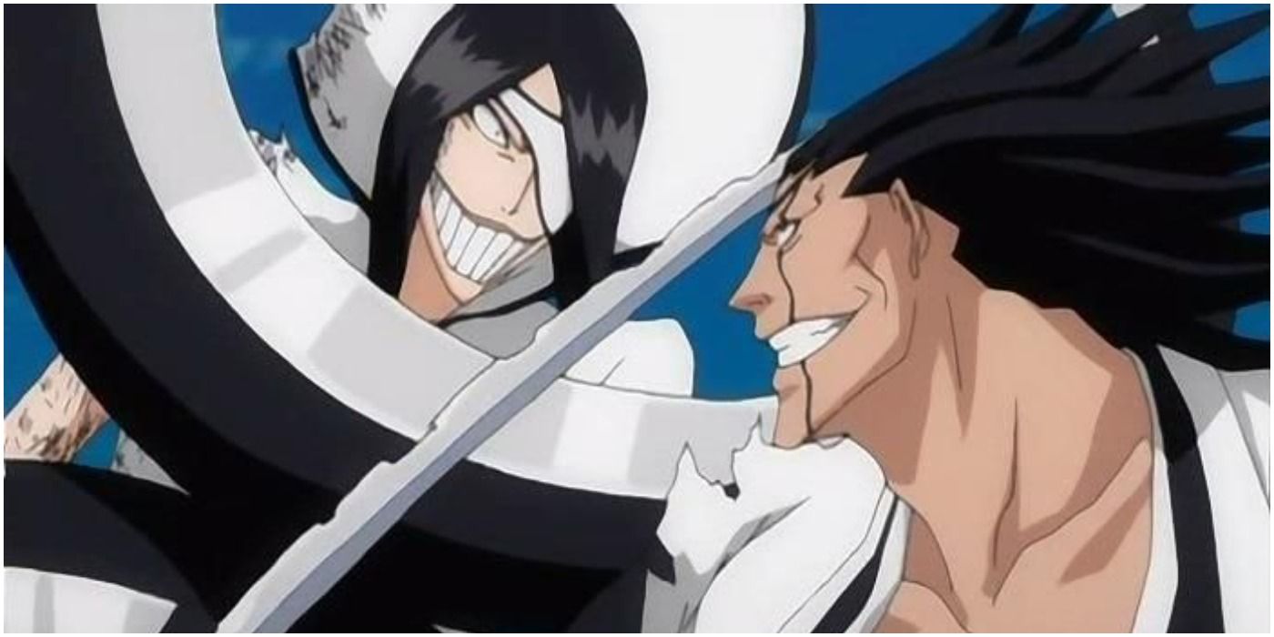 Kenpachi and Nnoitra grinning at each other while locked in battle 
