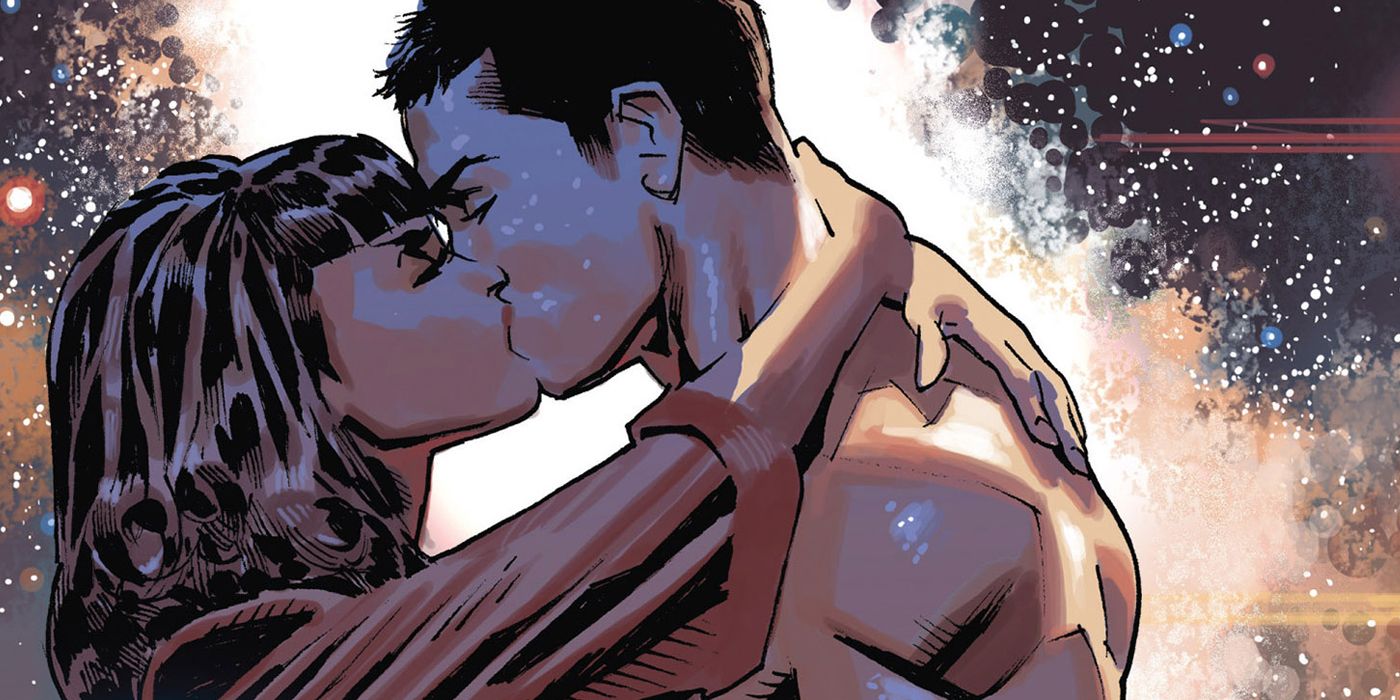Scarlet Witch and Wonder Man kissing from Uncanny Avengers