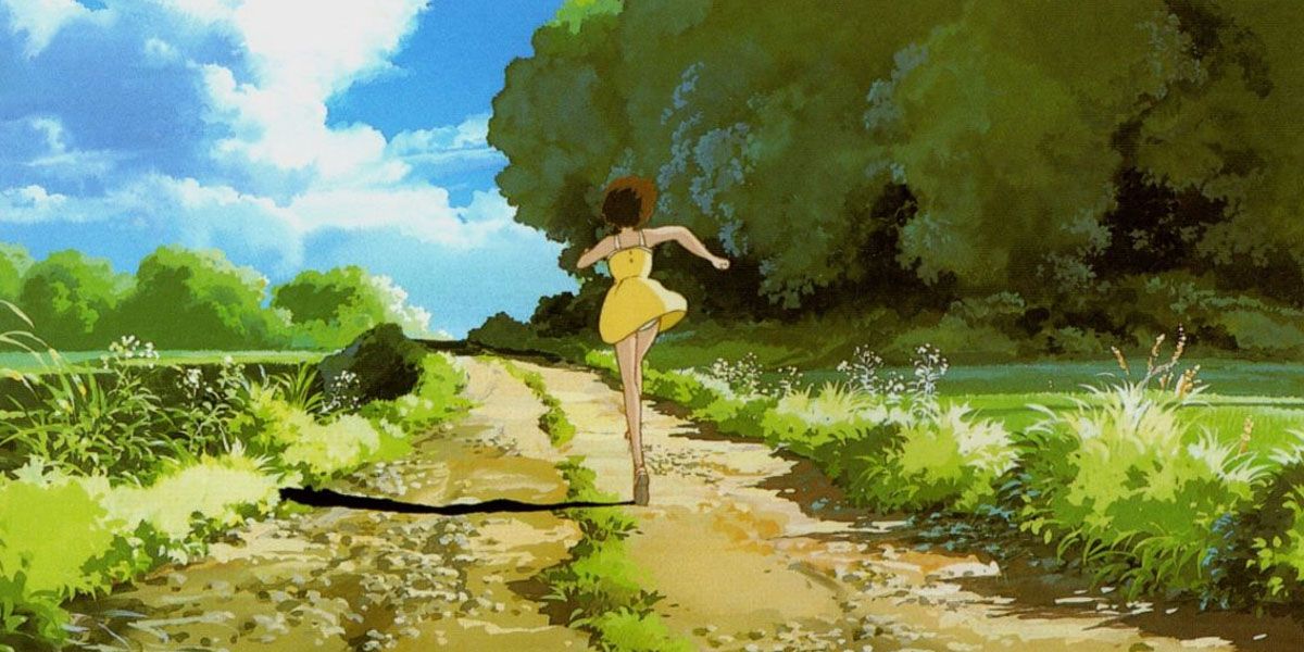 Satsuki running as she looks for Mei