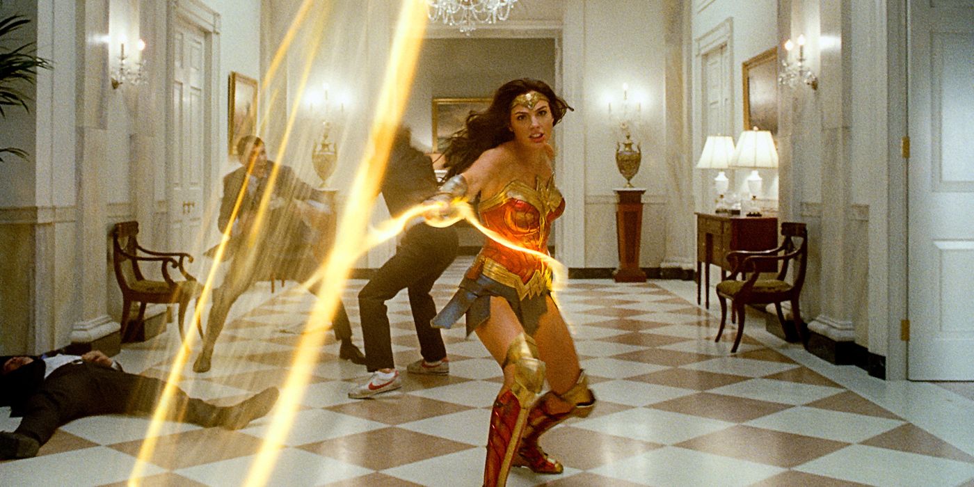 Wonder Woman twirling her lasso in Wonder Woman1984
