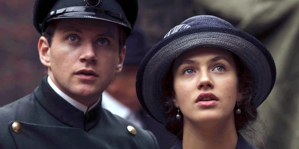 Lady Sybil (Jessica Brown Findlay) and Tom Branson (Allen Leech) attend a rally. 