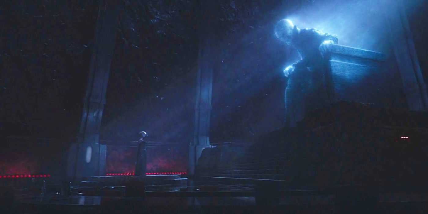 Kylo Ren and Snoke in The Force Awakens