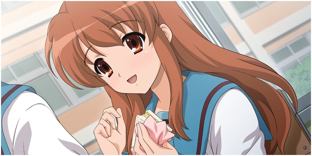 Asahina has a sandwich in her hands