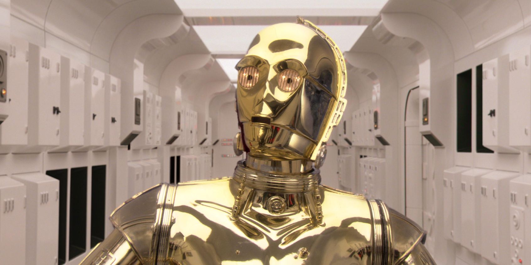 Anthony Daniels as C-3PO in Star Wars: Revenge of the Sith